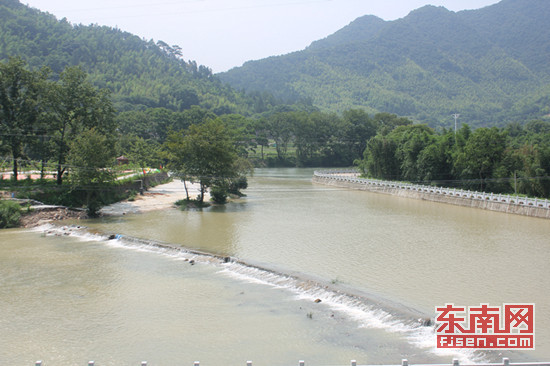 南埕河风景